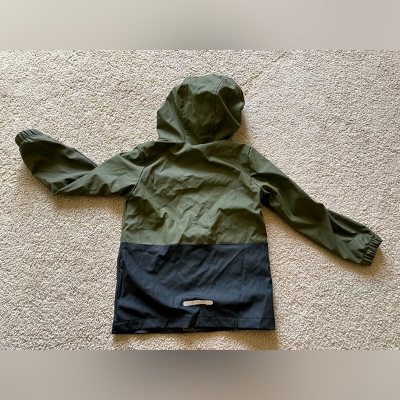 Spring/Fall Waterproof Jacket - Picture 4 of 5